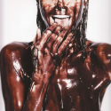 Heidi Klum Nude And Covered in Chocolate - 01