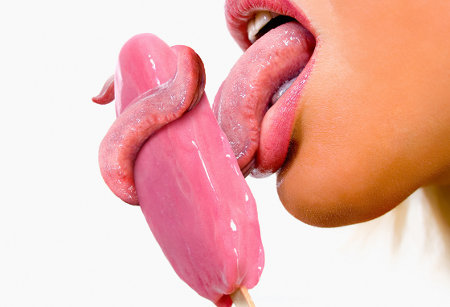 Now That's A Tounge - Lesbians are creaming themselves