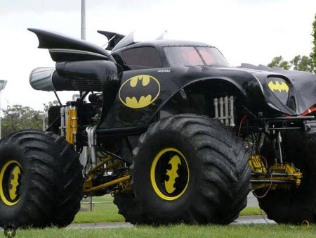 Monster Truck Batmobile